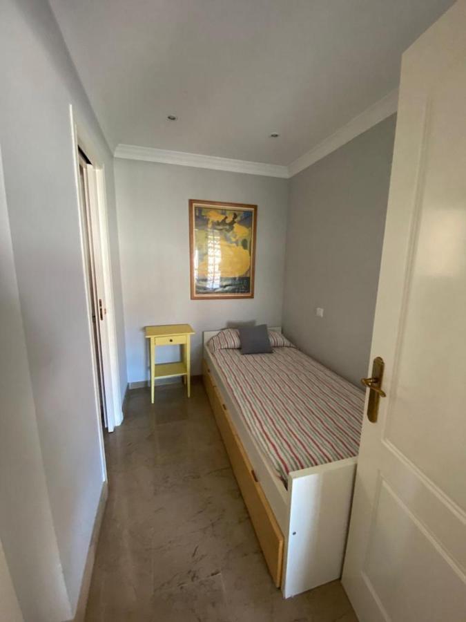 Apartamento Junto Al Puerto Deportivo De Estepona Kültér fotó